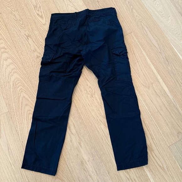 Old Navy - Navy Blue Cargo Pants - 36x34 - Picture 2 of 3